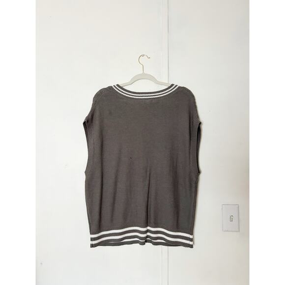 Cable Knit Sweater Vest - Picture 2 of 5